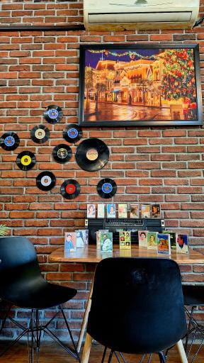 عکس کافه صبحانه ساباط