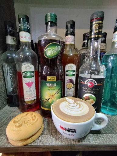 عکس چای و قهوه حاج رضا