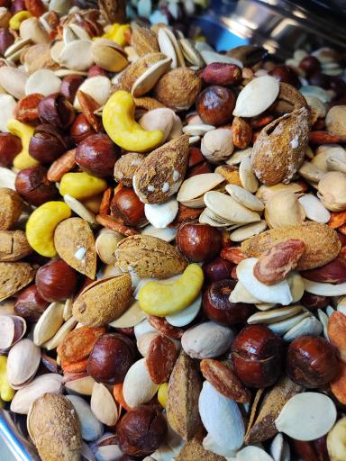 عکس آجیل و خشکبار دونه نمکی