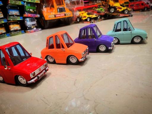 عکس فروشگاه اسباب بازی یاسین