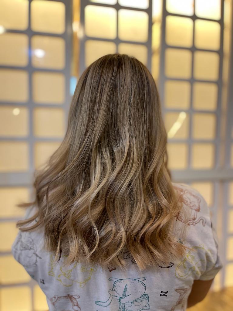 عکس سالن زیبایی توت فرنگی