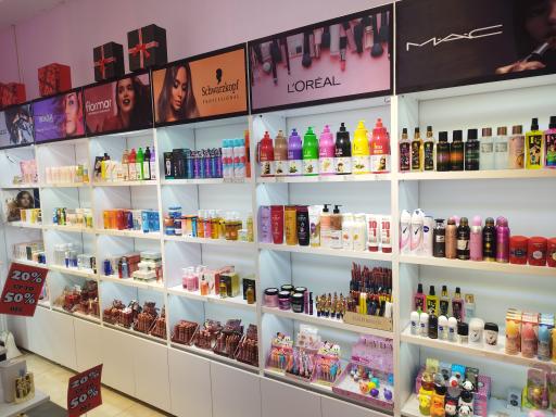 عکس گالری آرایشی و بهداشتی و ادکلن عطریو