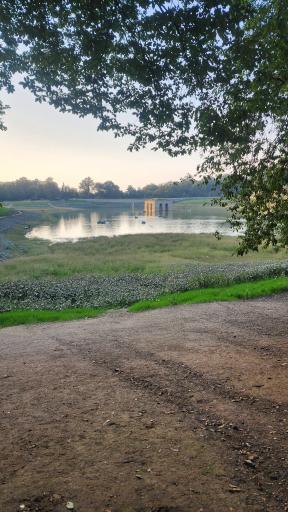 عکس دریاچه عباس آباد