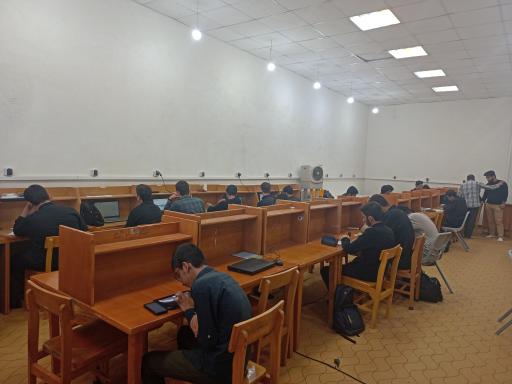 عکس دبیرستان علوم و معارف اسلامی صدرا