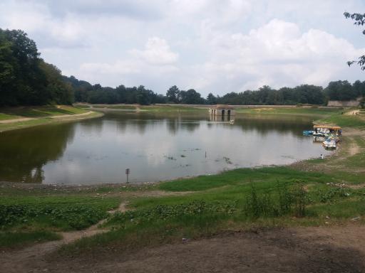 عکس دریاچه عباس آباد