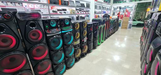 عکس مرکز کامپیوتر آریانا