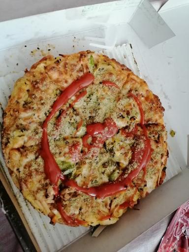 عکس پیتزا و اسنک زرشام