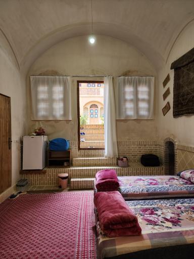 عکس عمارت مهربانو