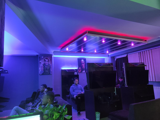 عکس گیم سنتر INFINITY 