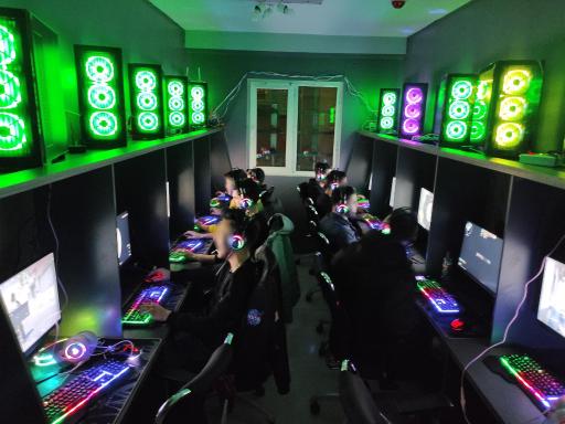 عکس گیم سنتر INFINITY 