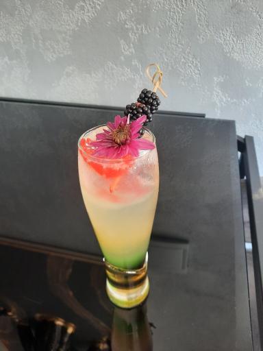 عکس کافه کاژه