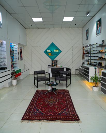 عکس عینک ملل شعبه ۲