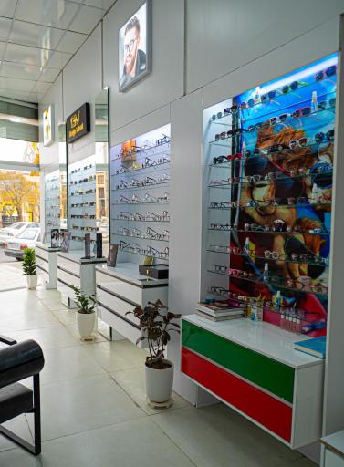 عکس عینک ملل شعبه ۲