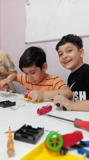 عکس آموزشگاه تکاپو