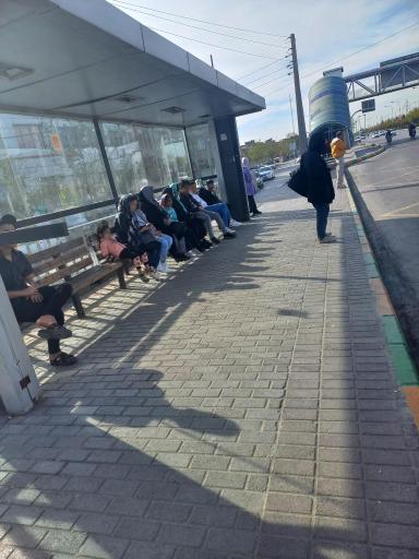 عکس ایستگاه اتوبوس شهید بابانظر 19