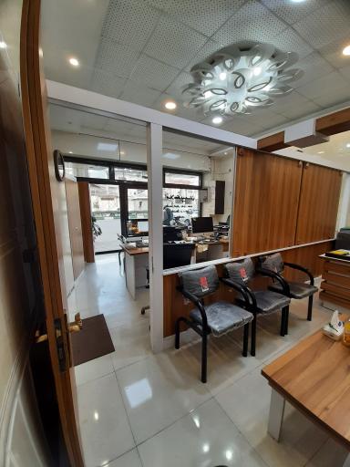 عکس مشاور املاک پیمان رشت