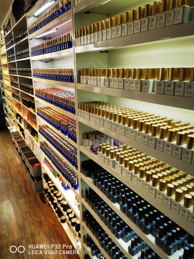 عکس خانه رنگ و لاک سیمارخ