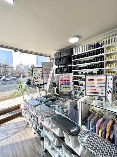 فروشگاه کاشت ناخن سیمارخ
