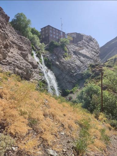 عکس پناهگاه کوهستانی شیرپلا