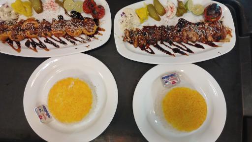 عکس رستوران سنتی ققنوس