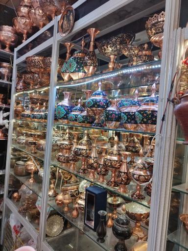 عکس فروشگاه صنایع دستی و مسی حدادپور