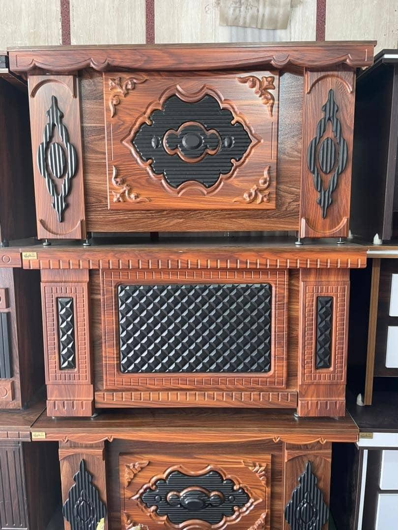 عکس نوین صنعت میز و صندلی اداری