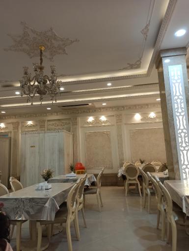 عکس تالار و رستوران شقایق