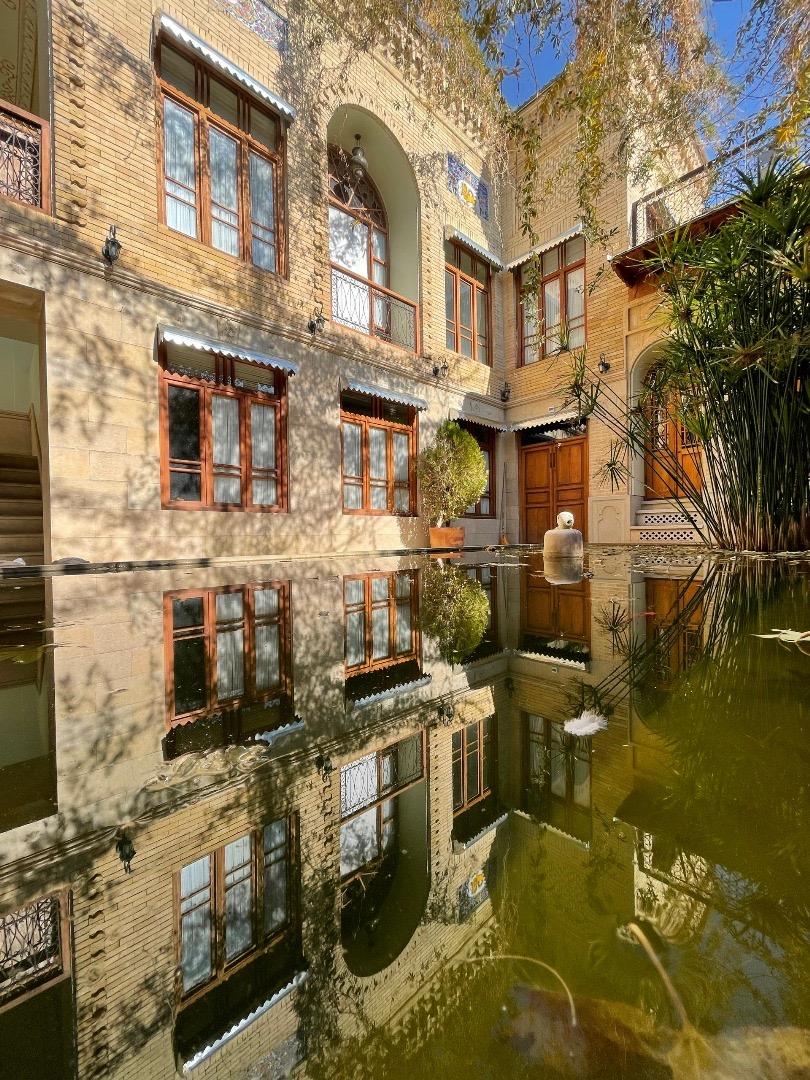 عکس عمارت فرهادی