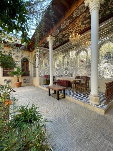 عکس عمارت فرهادی