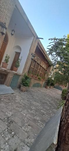 عکس خانه‌ امینی‌ ها