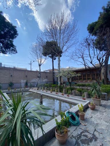 عکس خانه‌ امینی‌ ها