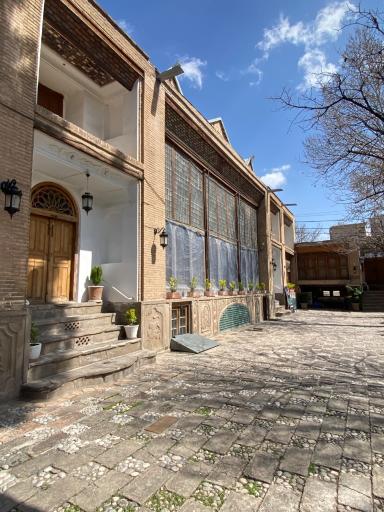 عکس خانه‌ امینی‌ ها