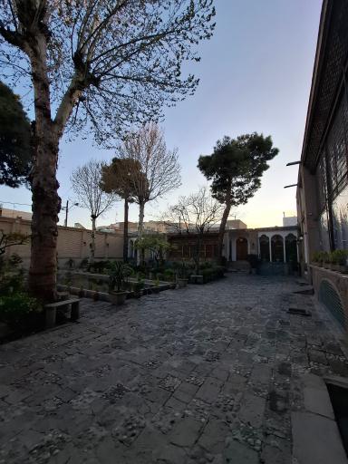 عکس خانه‌ امینی‌ ها