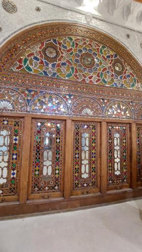 عکس خانه‌ امینی‌ ها