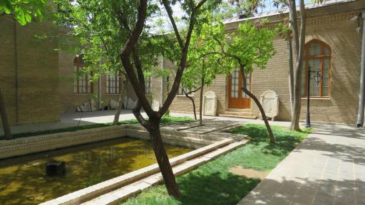 عکس گالری هنر نگارستان