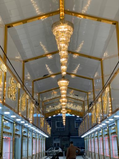 عکس بازار زرگران حاج جمشید