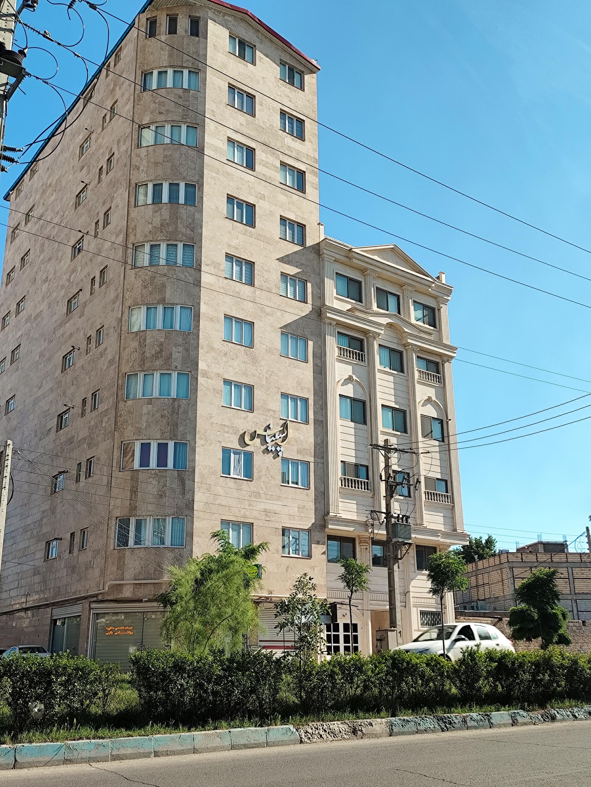 عکس ساختمان اسپیناس