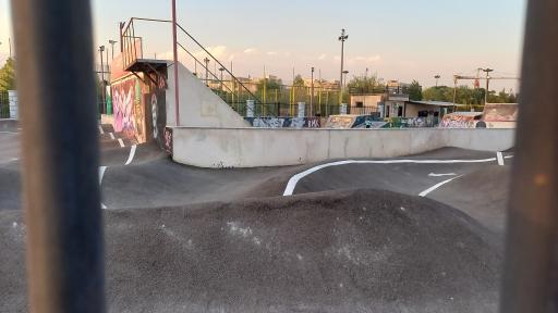 عکس پارک دوچرخه سواری نوید