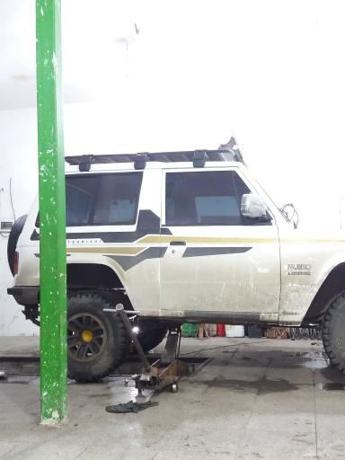 عکس جلوبندی و کمک فنرسازی میرزا رحیمی