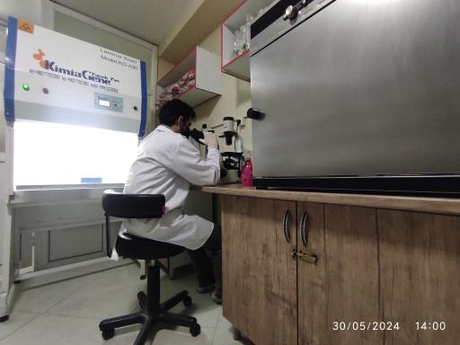 آزمایشگاه ژنتیک پزشکی و پاتوبیولوژی آتبین