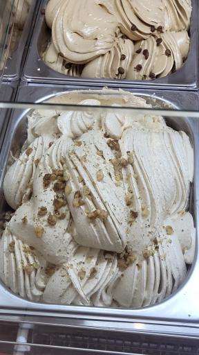 عکس کافی شاپ بلوط