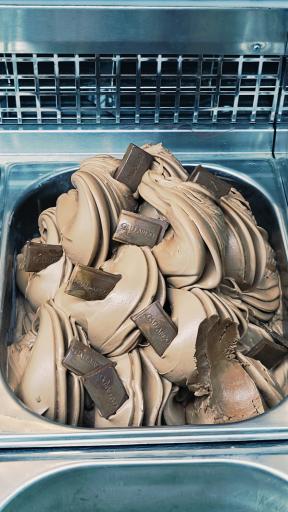 عکس کافی شاپ بلوط