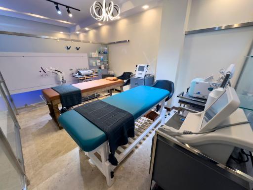 عکس سالن زیبایی آلسا