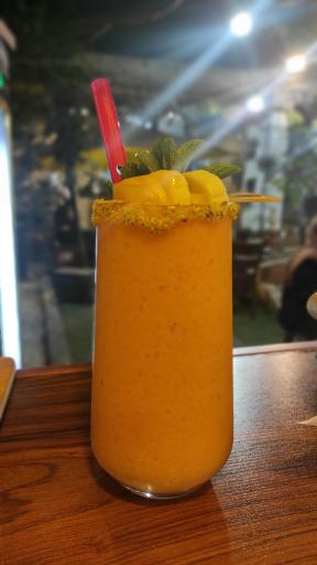 عکس کافه رستوران چترا