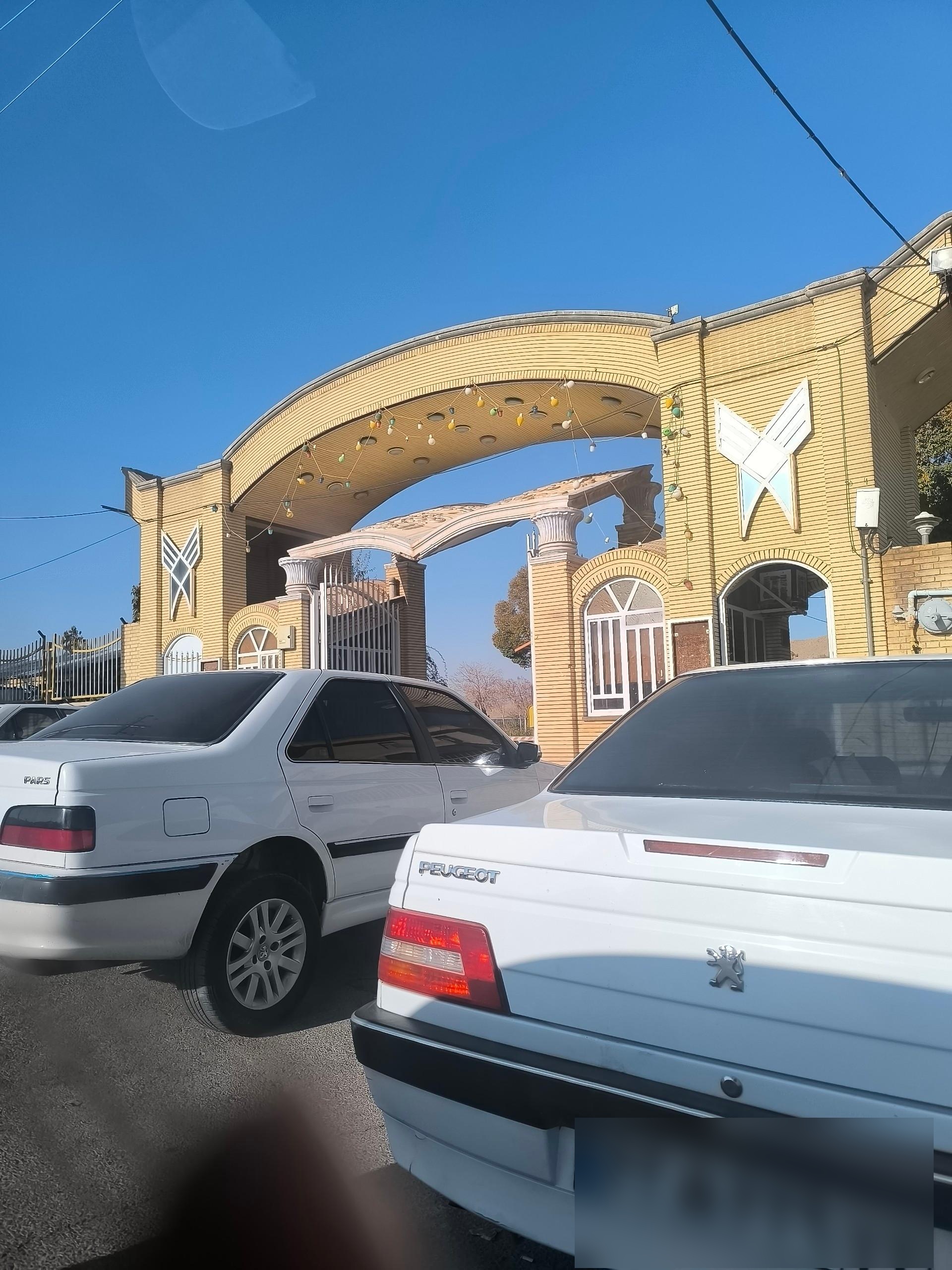 عکس دانشگاه آزاد اسلامی واحد اقلید فارس