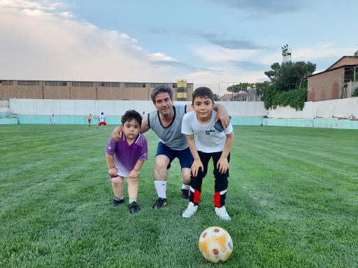 عکس زمین چمن طبیعی مینو