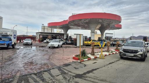 عکس پمپ بنزین مجتمع زیتون