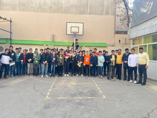 عکس دبیرستان پسرانه غیردولتی صدیقین