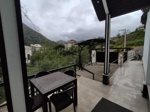 عکس ویلا جنگلی پروانه