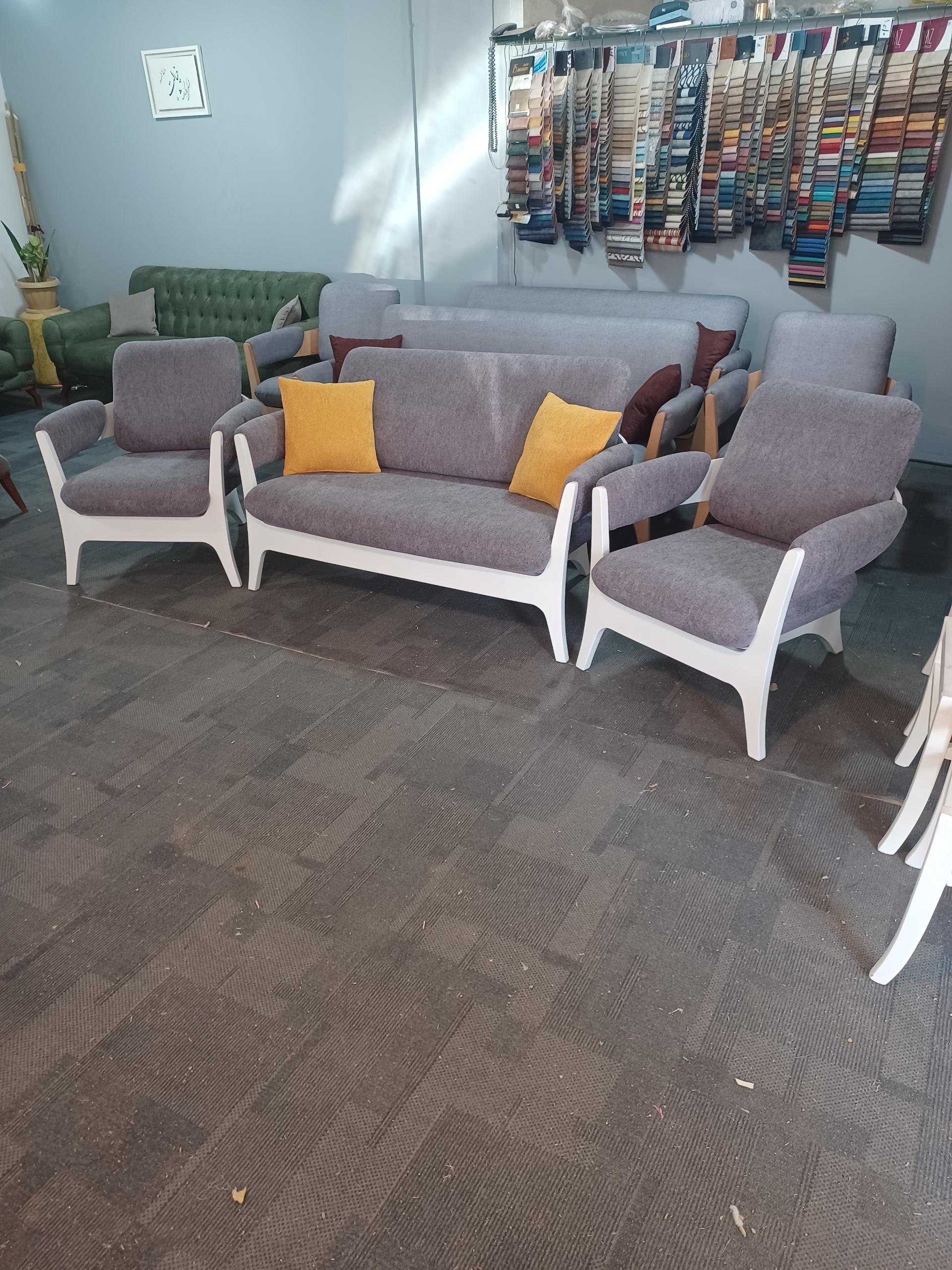 عکس تولیدی و تعمیرات مبلمان مدکو 